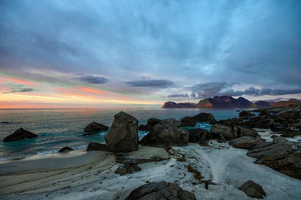 Quelles mesures de sécurité sont en place pour les voyageurs en 2024 ?